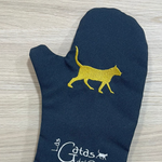 Cargar la imagen en el visor de la galería, Guante para horno "GATA VELLOCINO DE ORO", "GATA PRESA", "GATA 7 VIDAS" y "GATA MAC"
