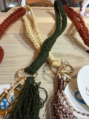 Cargar la imagen en el visor de la galería, Portacelular en macramé